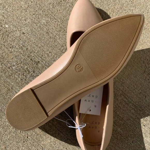 Women's Kora Microsuede Pointed Toe Ballet Flats - Picture 2 of 5